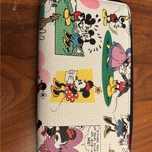 Disney Mickey and Minnie Mouse Key & Card Holder - White and Multicolor